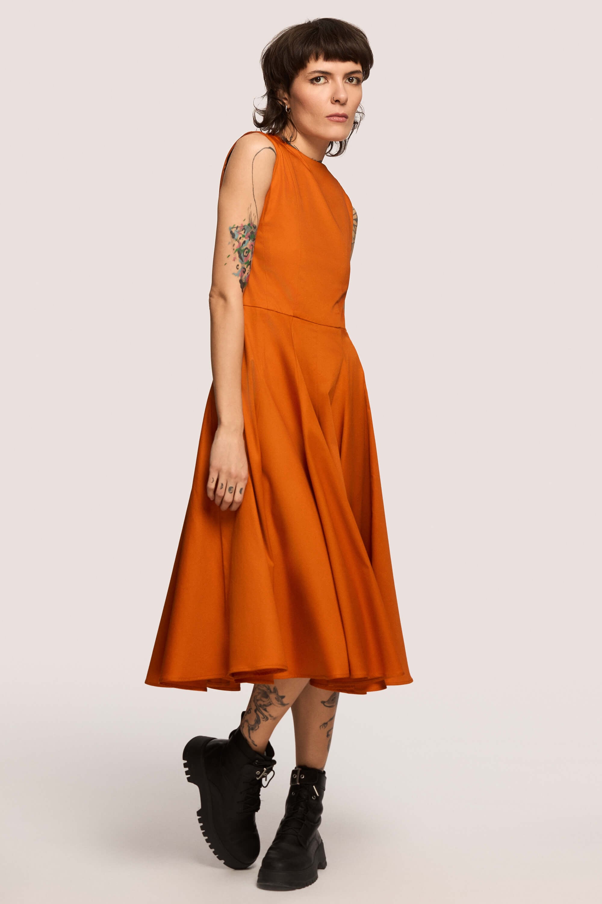 Winter 2025 Sister Outsider Tailored Dress In Marigold 3 Sister Outsider Tailored Dress In Marigold Sister Outsider tailored dress in marigold Designed not as occasionwear, but to serve as an everyday ceremony. For days when you are choosing yourself. For the person you’ve grown into and the one you’re still becoming.