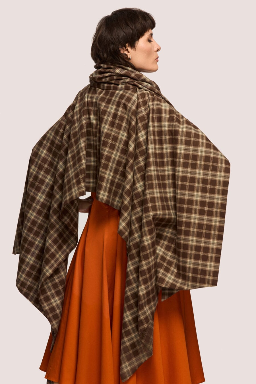 Hidden seams finished cleanly. Strength where you need it, softness everywhere else.